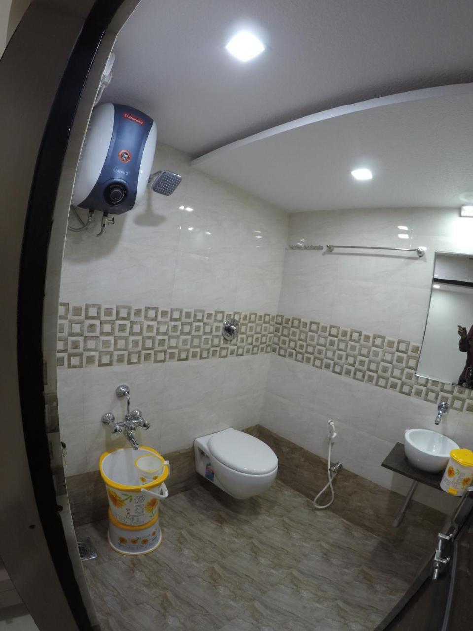 Hotel Ideal Vadodara Rum bild